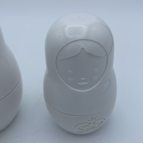 Fred 2009 Russian nesting dolls white kitchen measuring cups set of 6 - Picture 4 of 10